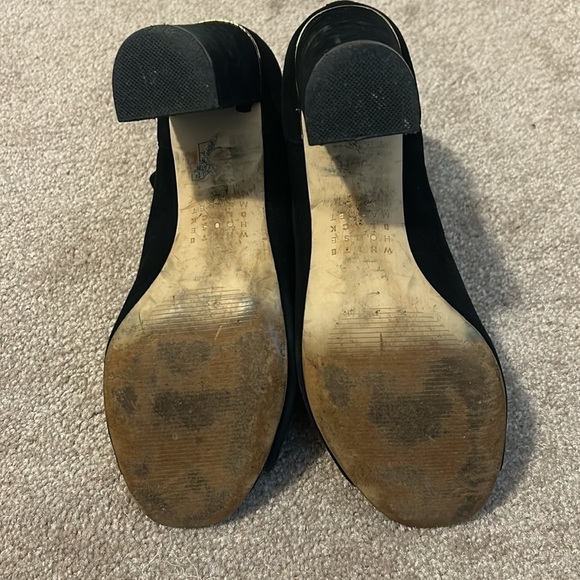 White House Black Market Suede Peep Toe Booties, Size 9 - Picture 6 of 7